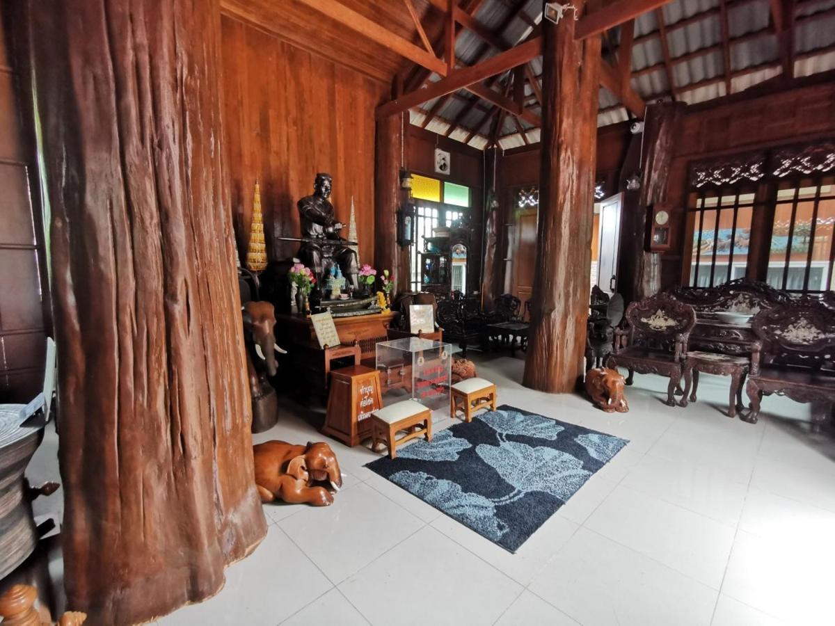 Baanthep Antique Homestay Phrae Exterior photo